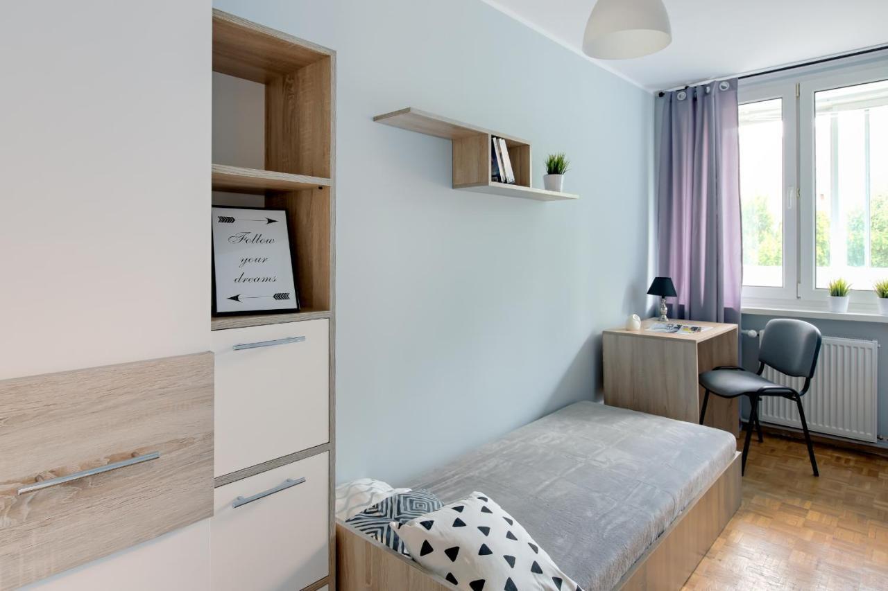 Krzywon 8 Guest house Warsaw